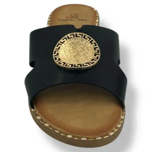 Stijlvolle Slippers met Gouden Accent  
808