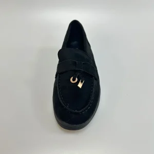 Luxe suède loafers met gouden accent
D2759
